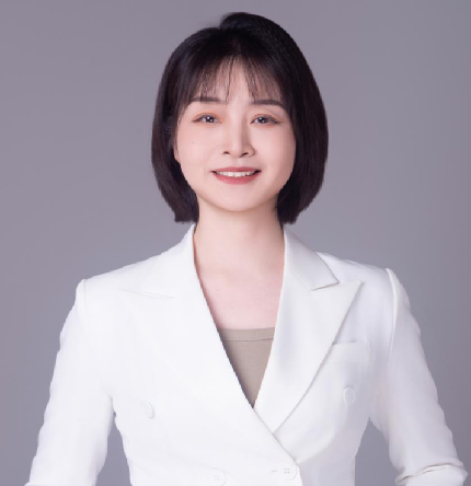 Julia-照片-3eca294ca7d7ed468863d5e218a6d5d8